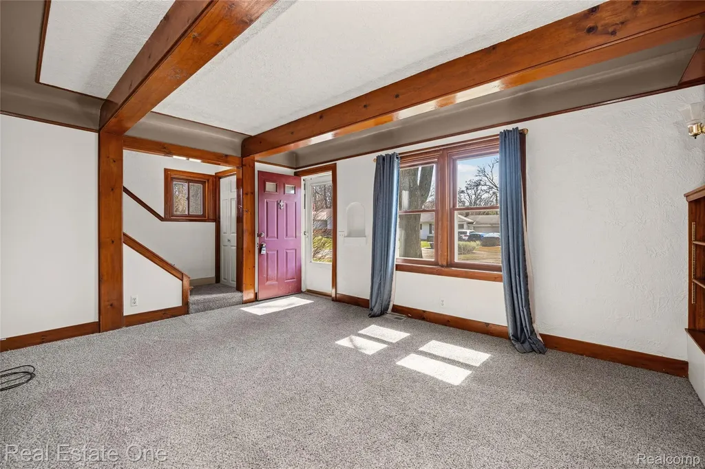 4058 Lomley Avenue Waterford Charter Township MI 48329