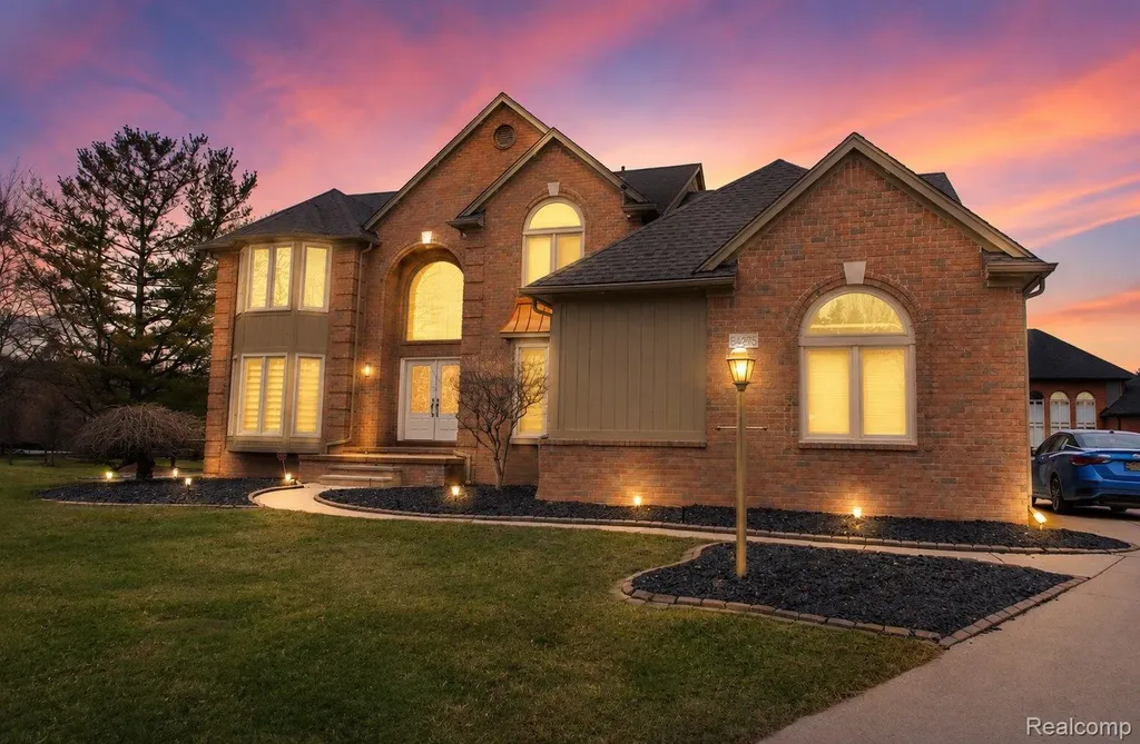 54275 Talon Court Shelby Charter Township MI 48315