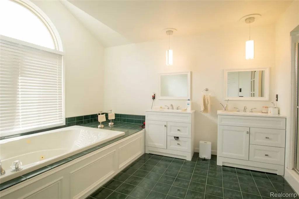 54275 Talon Court Shelby Charter Township MI 48315