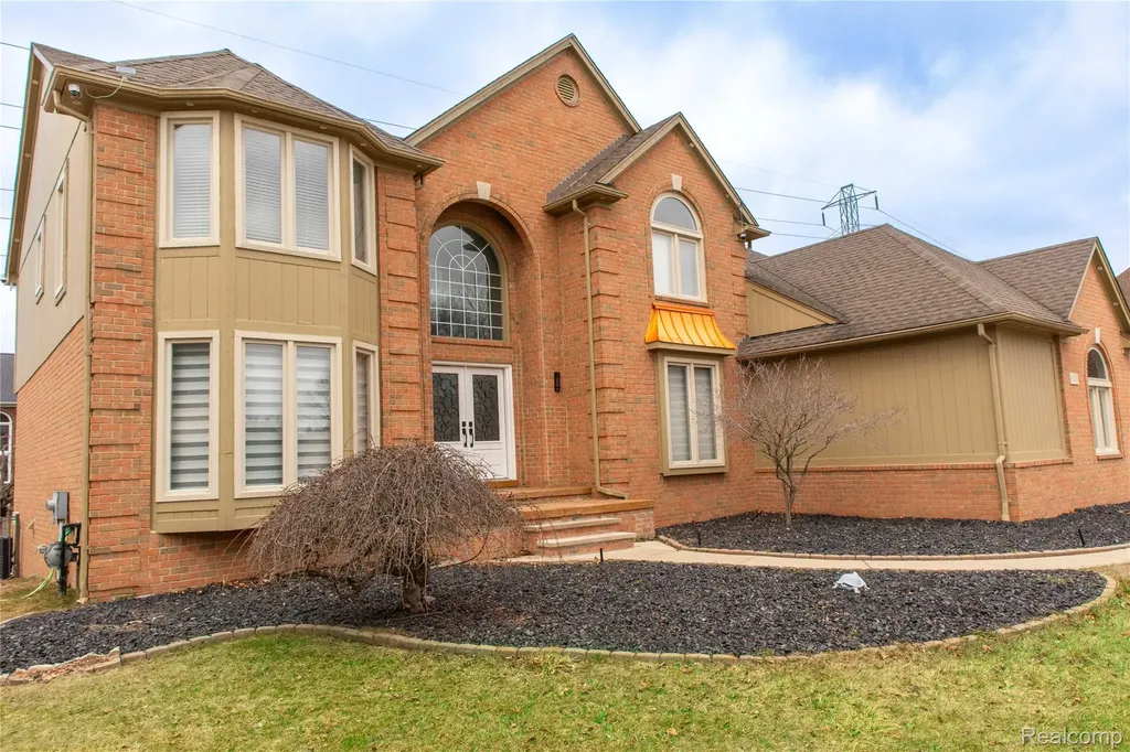 54275 Talon Court Shelby Charter Township MI 48315