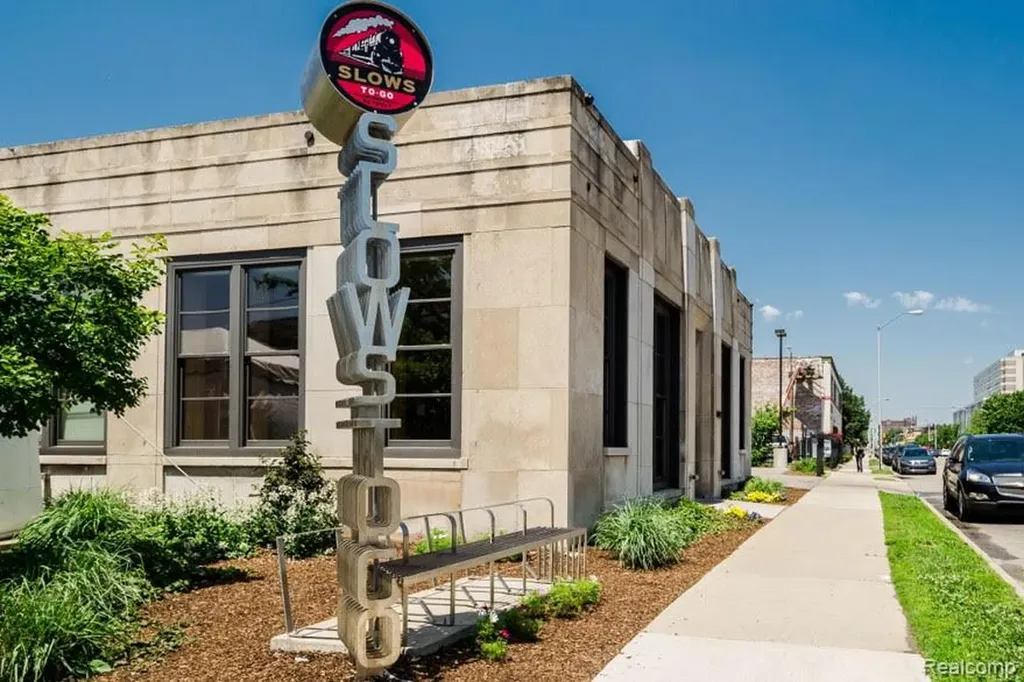 615 W Hancock Street Detroit City MI 48201