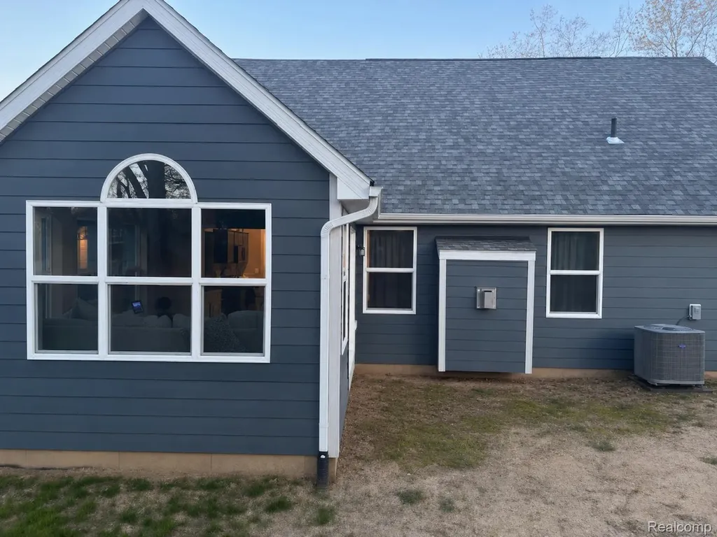 2909 Hideaway Beach Drive Brighton Township MI 48114
