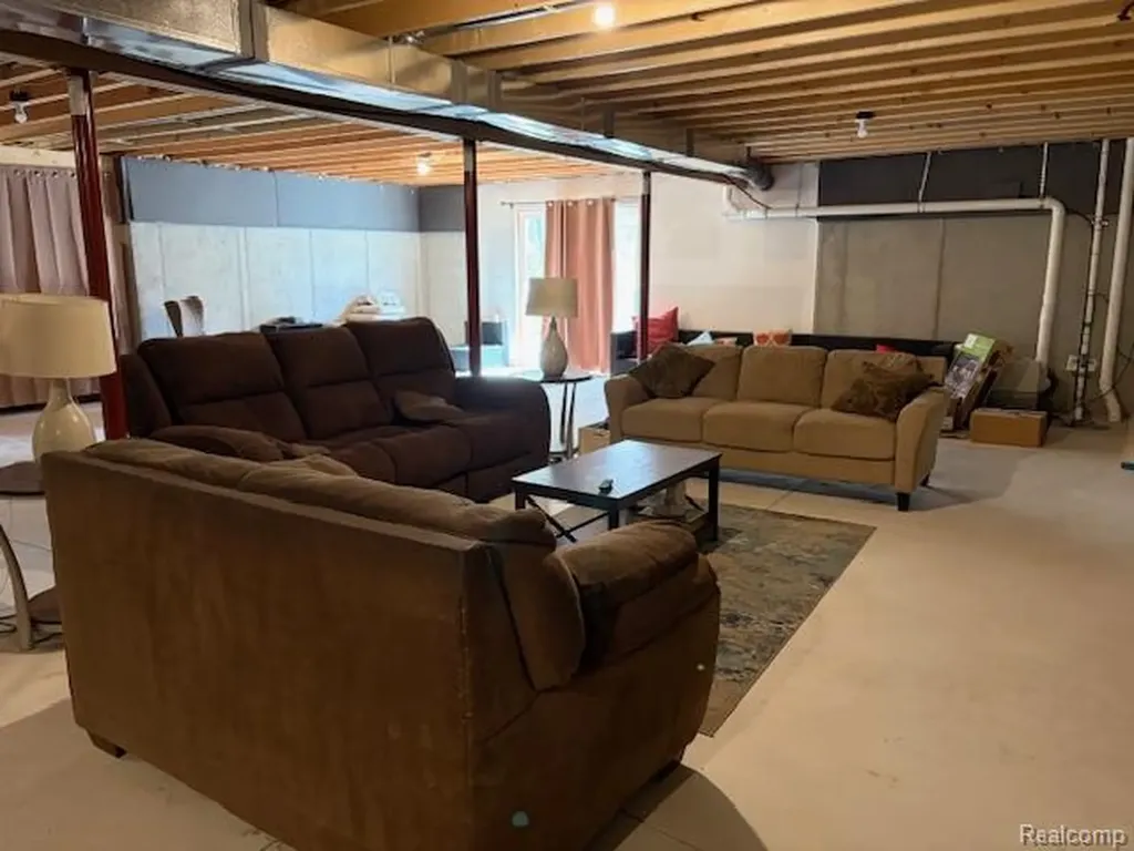 2909 Hideaway Beach Drive Brighton Township MI 48114
