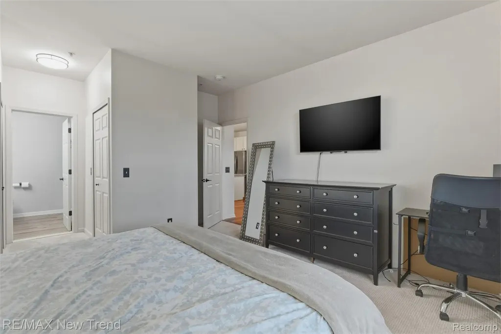 3270 Johanna Ware W Wixom City MI 48393