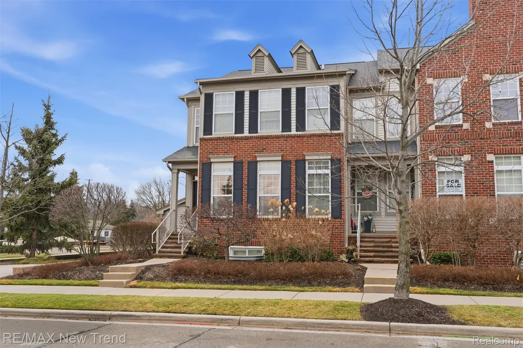 3270 Johanna Ware W Wixom City MI 48393