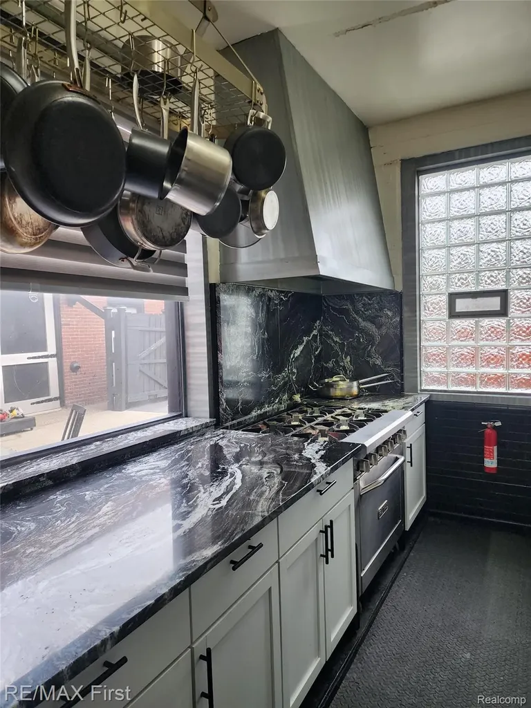 1113 Coplin Street Detroit City MI 48215