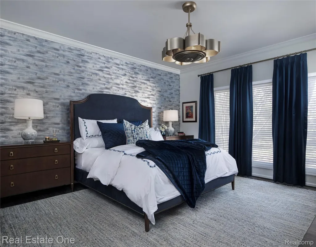 901 Bloomfield Club Court Bloomfield Hills City MI 48301