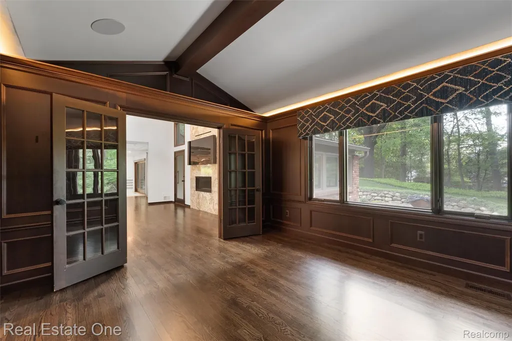 901 Bloomfield Club Court Bloomfield Hills City MI 48301