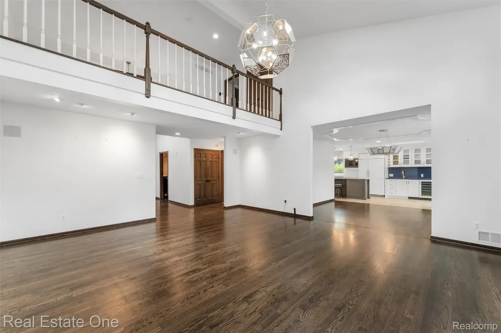 901 Bloomfield Club Court Bloomfield Hills City MI 48301