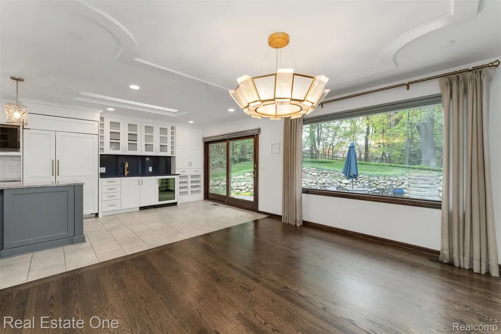 901 Bloomfield Club Court Bloomfield Hills City MI 48301