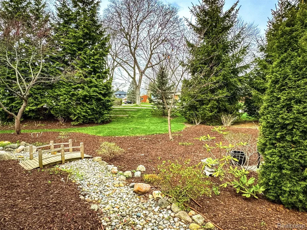 218 Hillboro Drive Bloomfield Hills City MI 48301