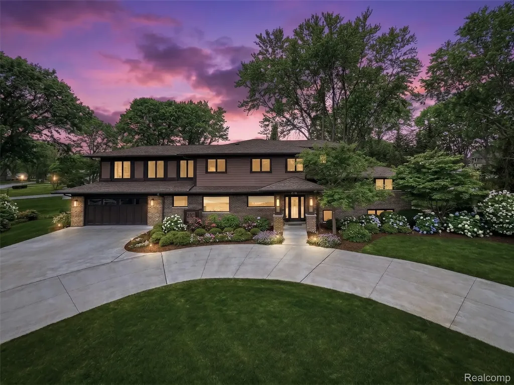 218 Hillboro Drive Bloomfield Hills City MI 48301