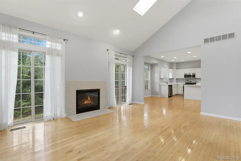4368 Gateway Circle West Bloomfield Charter Township MI 48322
