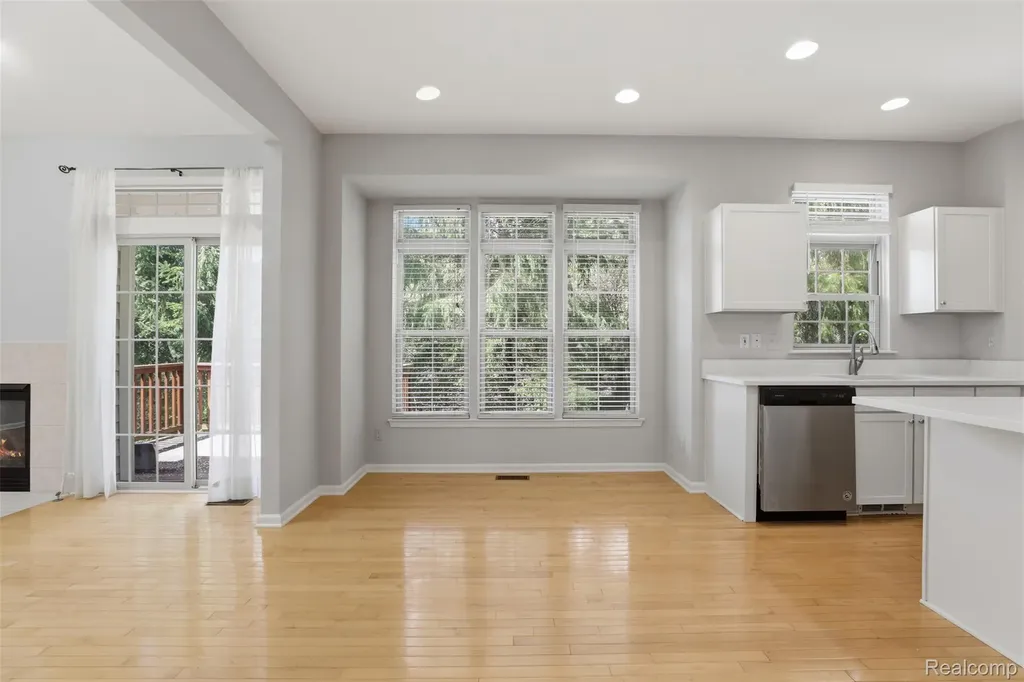 4368 Gateway Circle West Bloomfield Charter Township MI 48322