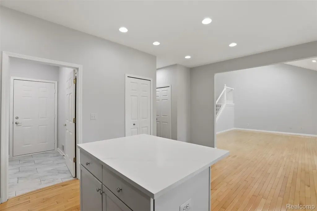 4368 Gateway Circle West Bloomfield Charter Township MI 48322