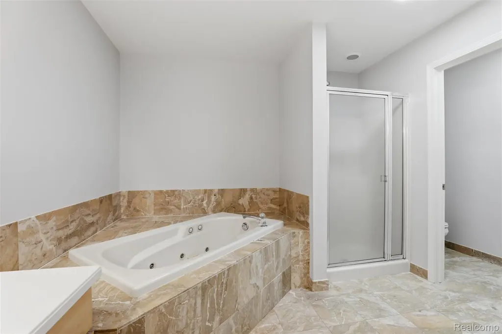 4368 Gateway Circle West Bloomfield Charter Township MI 48322