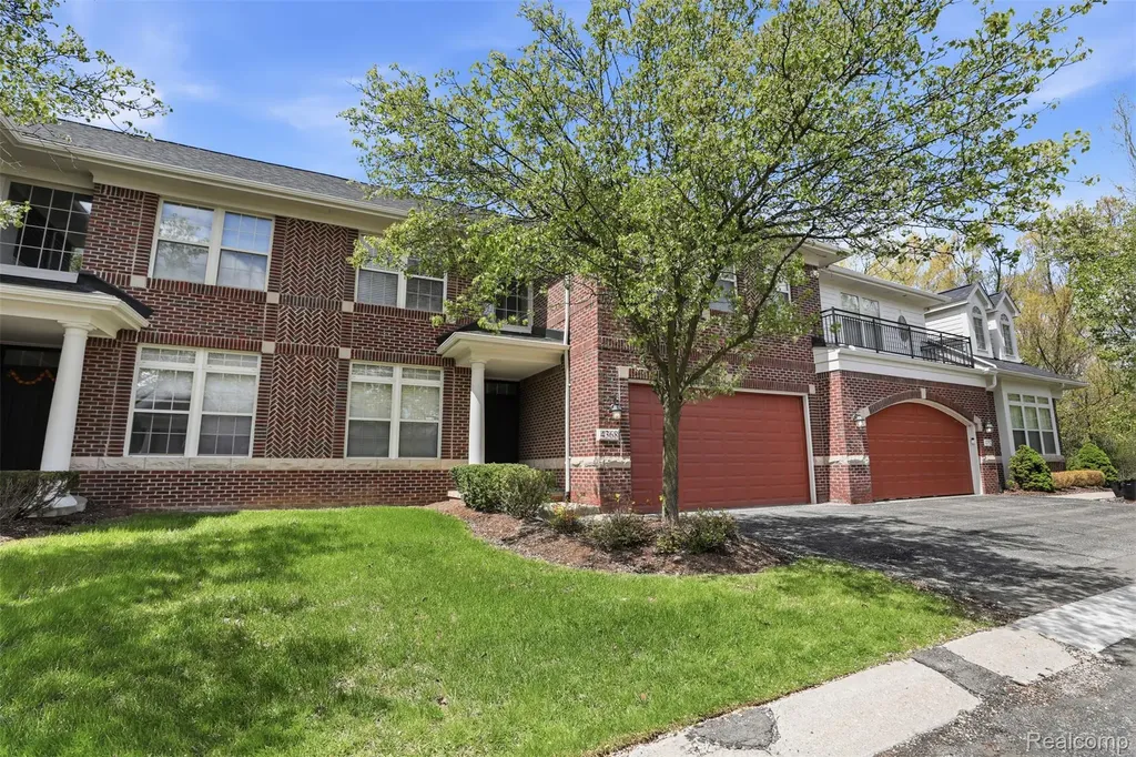4368 Gateway Circle West Bloomfield Charter Township MI 48322