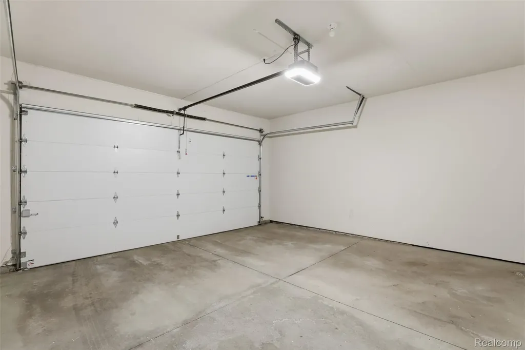 4368 Gateway Circle West Bloomfield Charter Township MI 48322