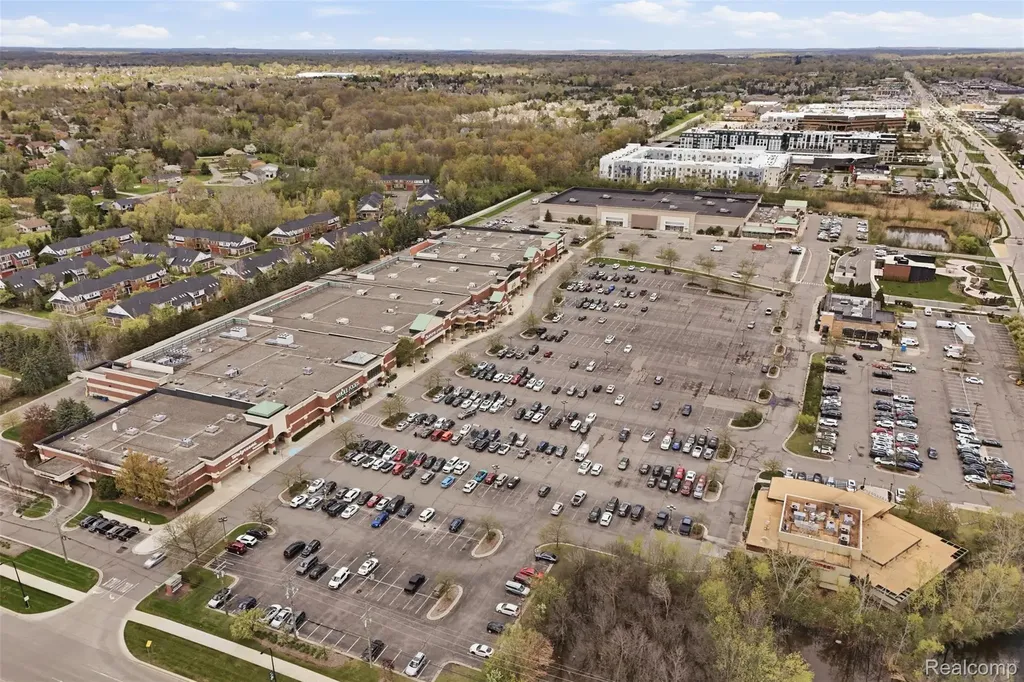4368 Gateway Circle West Bloomfield Charter Township MI 48322