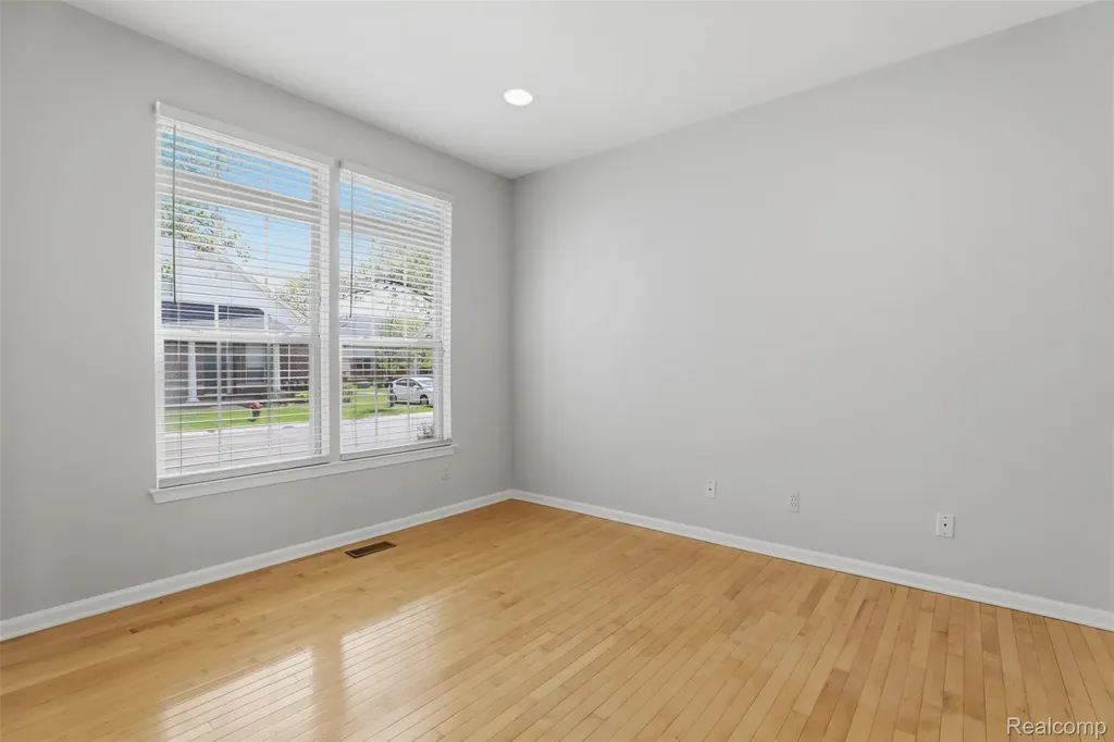 4368 Gateway Circle West Bloomfield Charter Township MI 48322