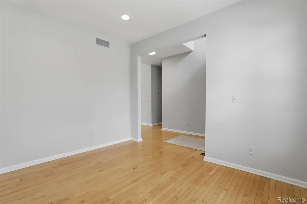 4368 Gateway Circle West Bloomfield Charter Township MI 48322