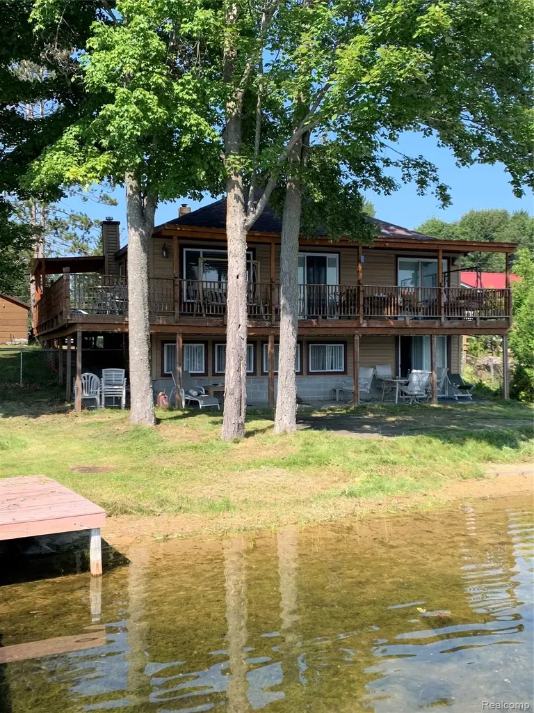 5207 Lucinda Drive Prescott Village MI 48756