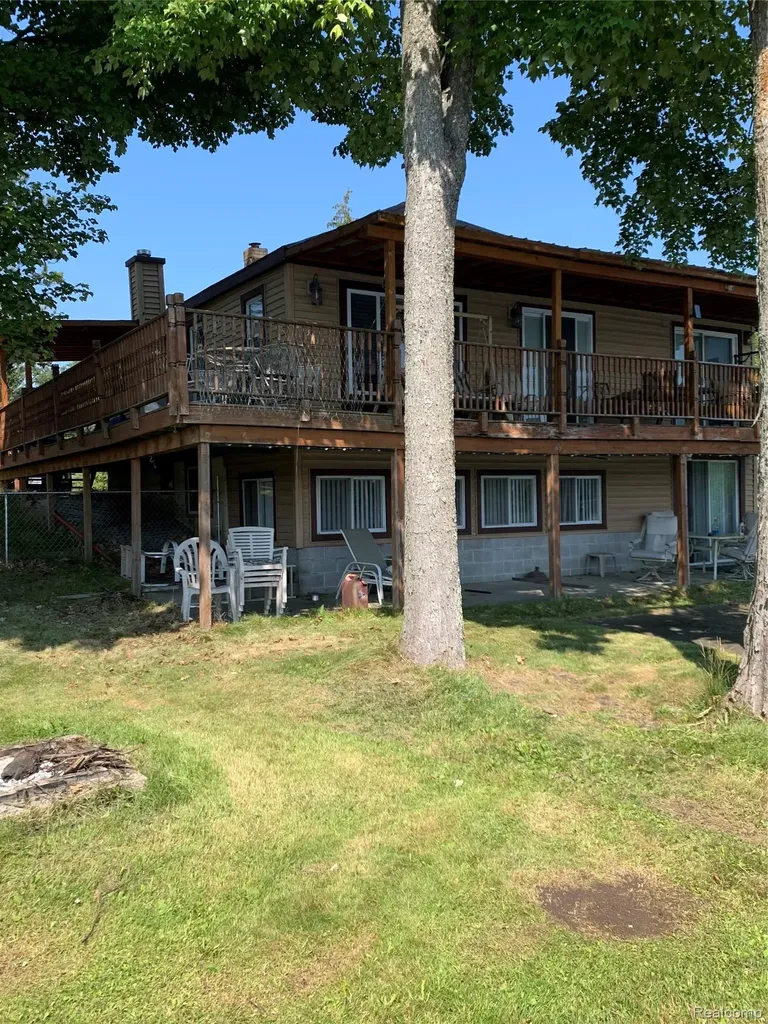 5207 Lucinda Drive Prescott Village MI 48756