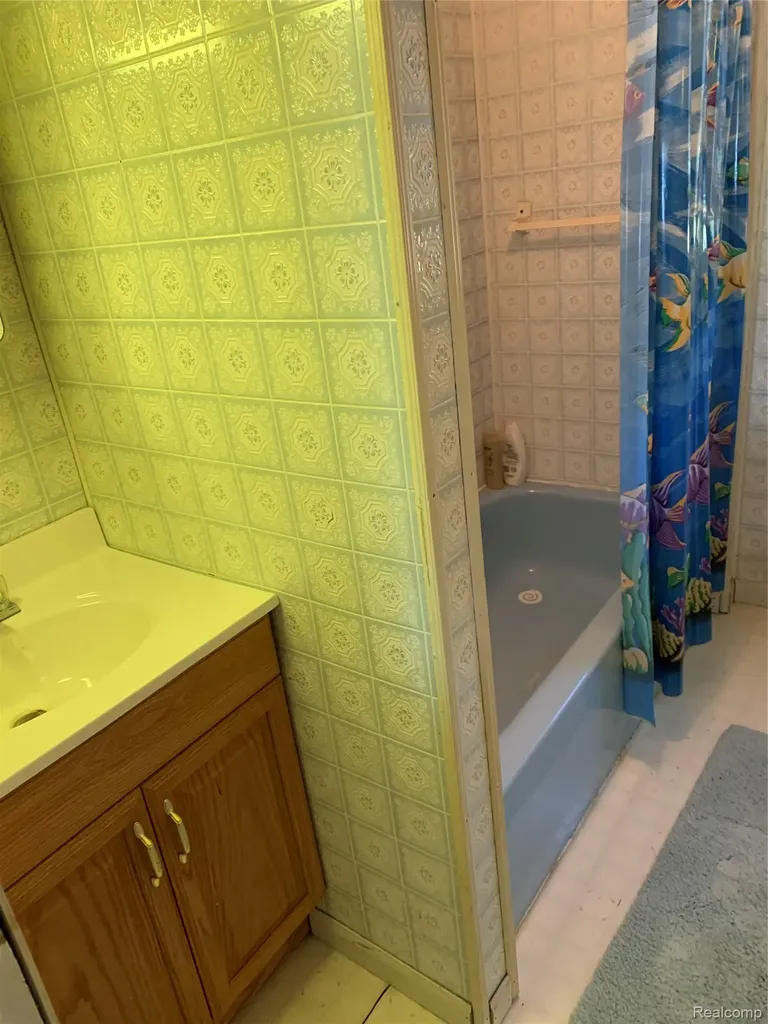 5207 Lucinda Drive Prescott Village MI 48756