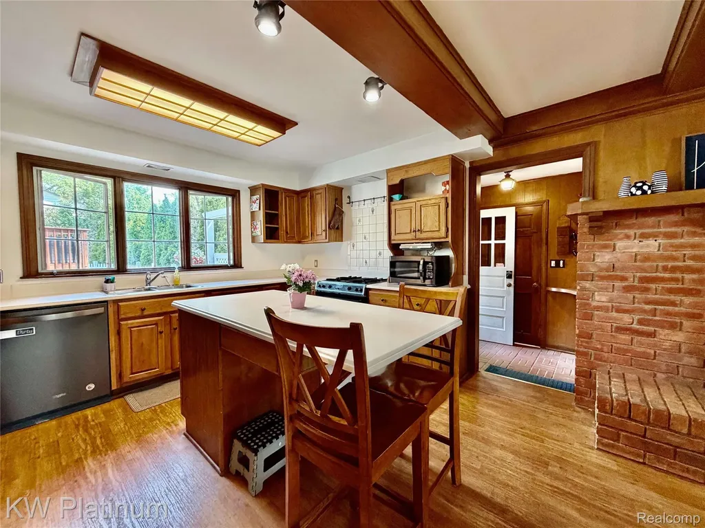 2425 Woodstock Drive Port Huron City MI 48060