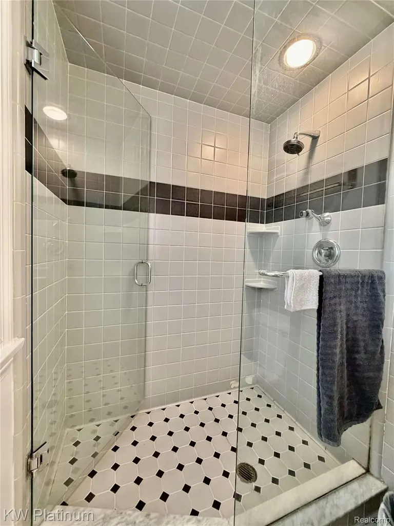 2425 Woodstock Drive Port Huron City MI 48060
