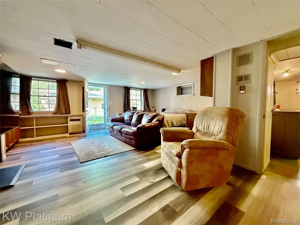 2425 Woodstock Drive Port Huron City MI 48060