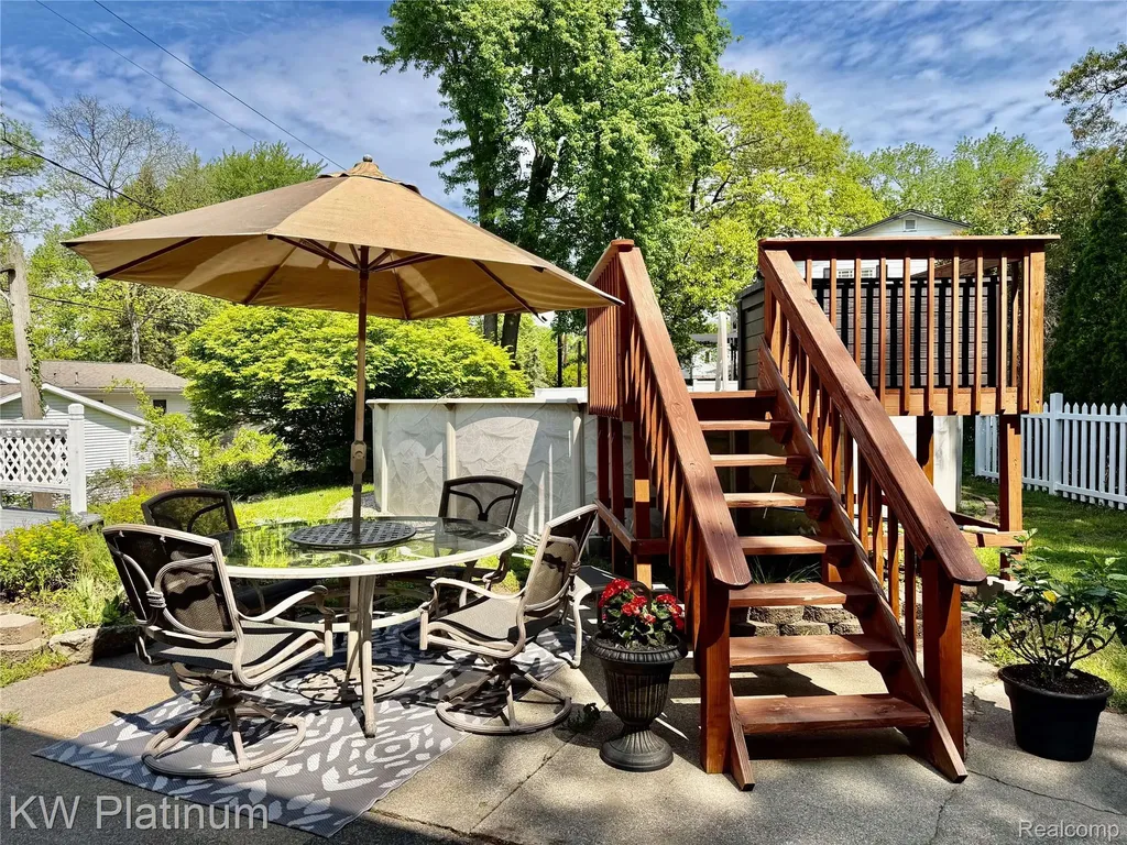 2425 Woodstock Drive Port Huron City MI 48060