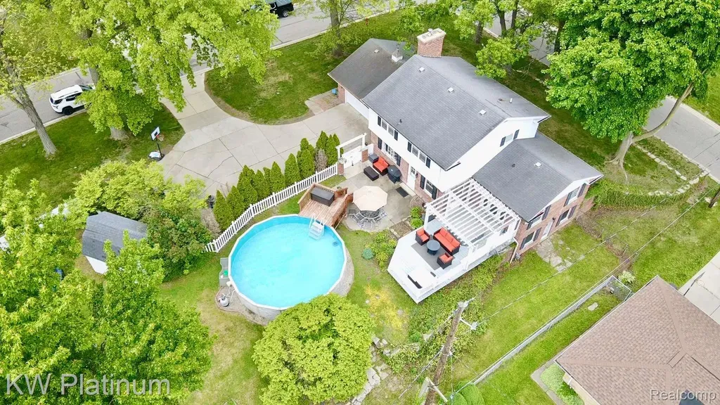 2425 Woodstock Drive Port Huron City MI 48060