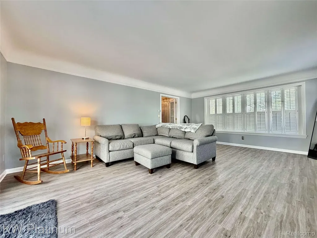 2425 Woodstock Drive Port Huron City MI 48060