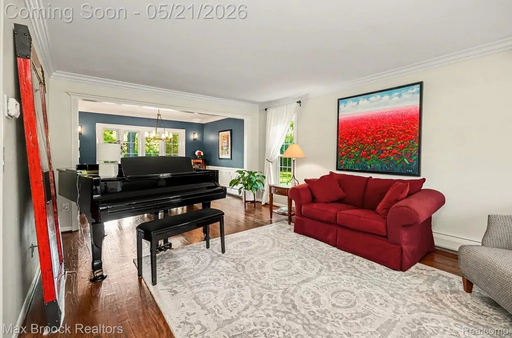 23049 Nottingham Drive Beverly Hills Village MI 48025