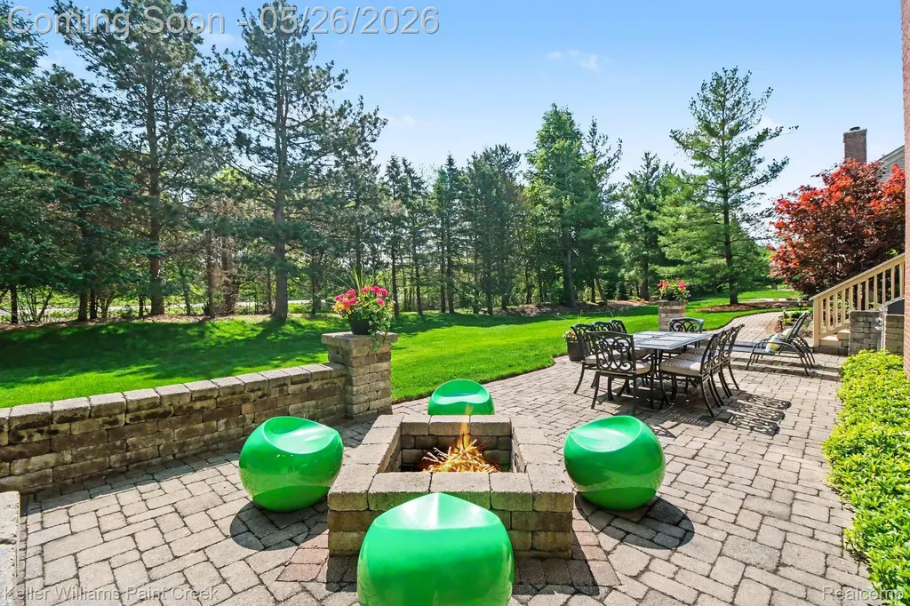 4139 Wincrest Lane Oakland Charter Township MI 48306