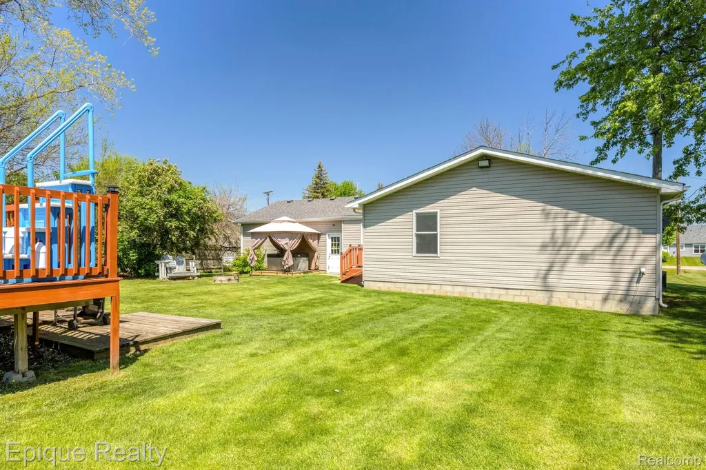11110 Davison Road Davison Township MI 48423