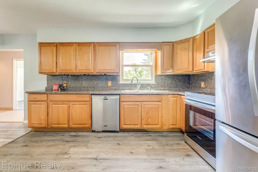 11110 Davison Road Davison Township MI 48423