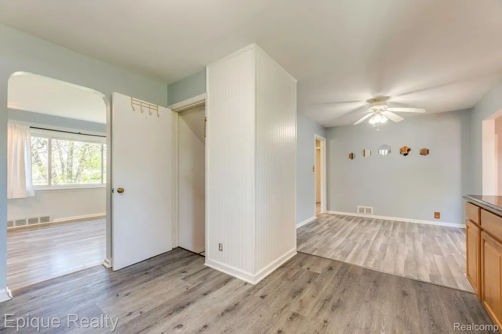 11110 Davison Road Davison Township MI 48423