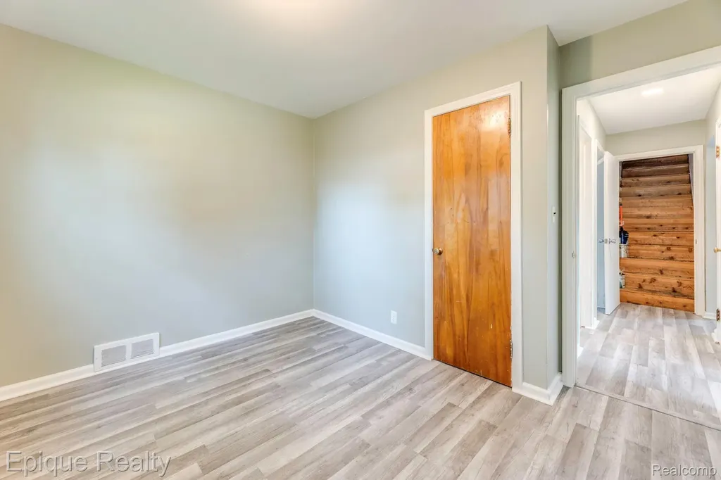 11110 Davison Road Davison Township MI 48423