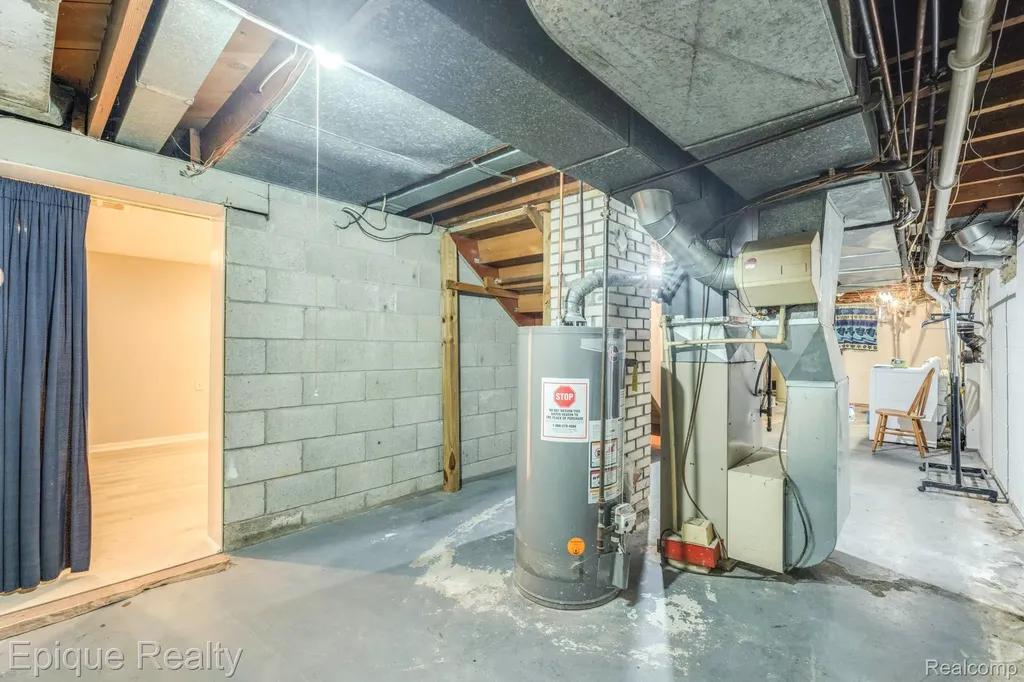 11110 Davison Road Davison Township MI 48423