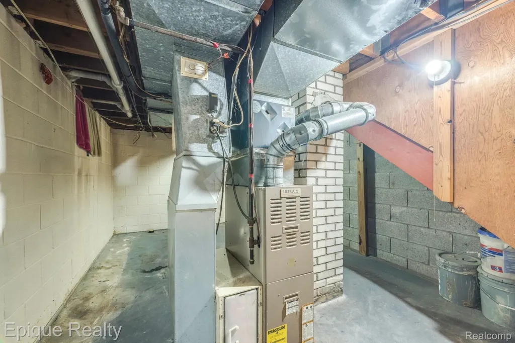 11110 Davison Road Davison Township MI 48423