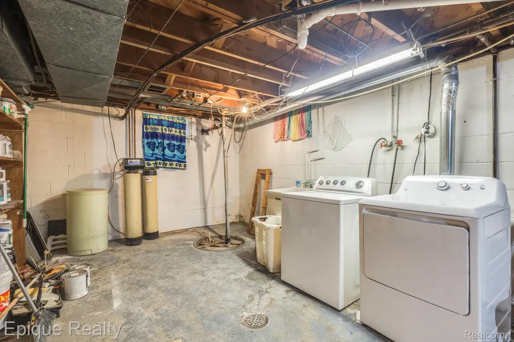 11110 Davison Road Davison Township MI 48423