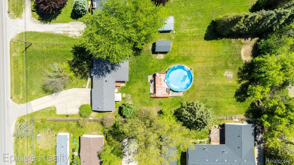 11110 Davison Road Davison Township MI 48423