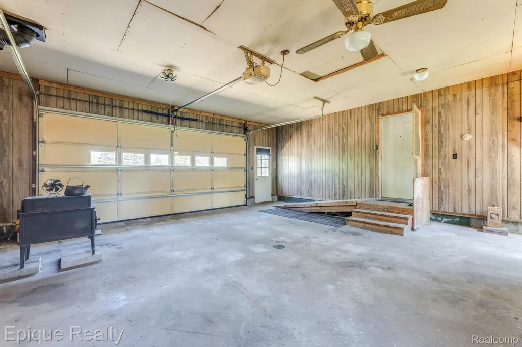 11110 Davison Road Davison Township MI 48423