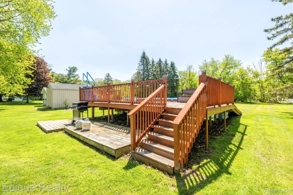 11110 Davison Road Davison Township MI 48423