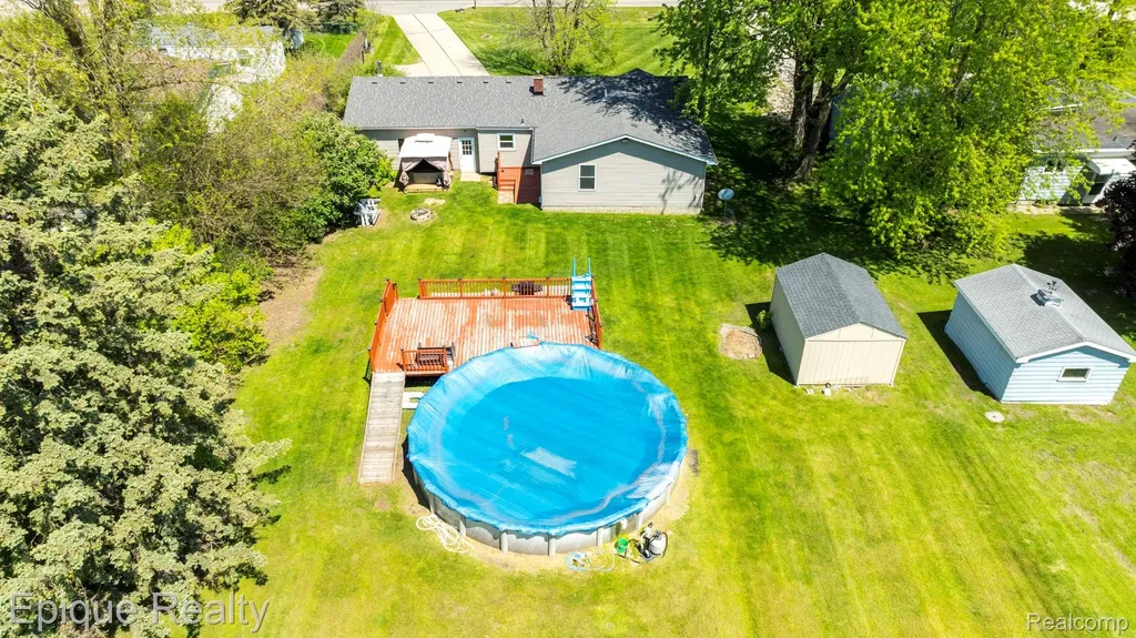 11110 Davison Road Davison Township MI 48423
