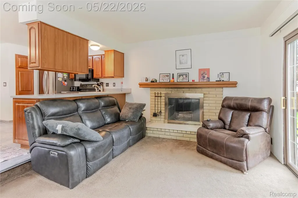 32373 Hampton Court Fraser City MI 48026