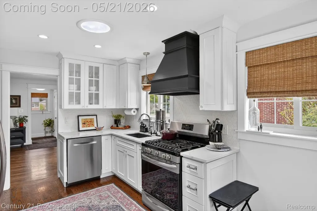 635 Simpson Street Plymouth City MI 48170