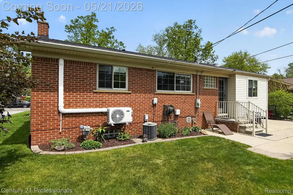 635 Simpson Street Plymouth City MI 48170